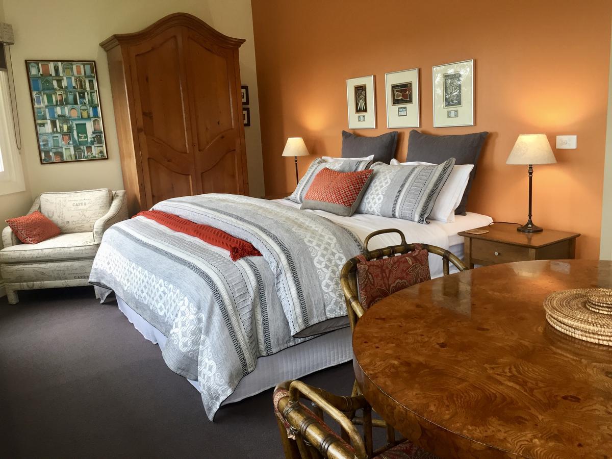 Llarrinda Bed & Breakfast Foster Ngoại thất bức ảnh